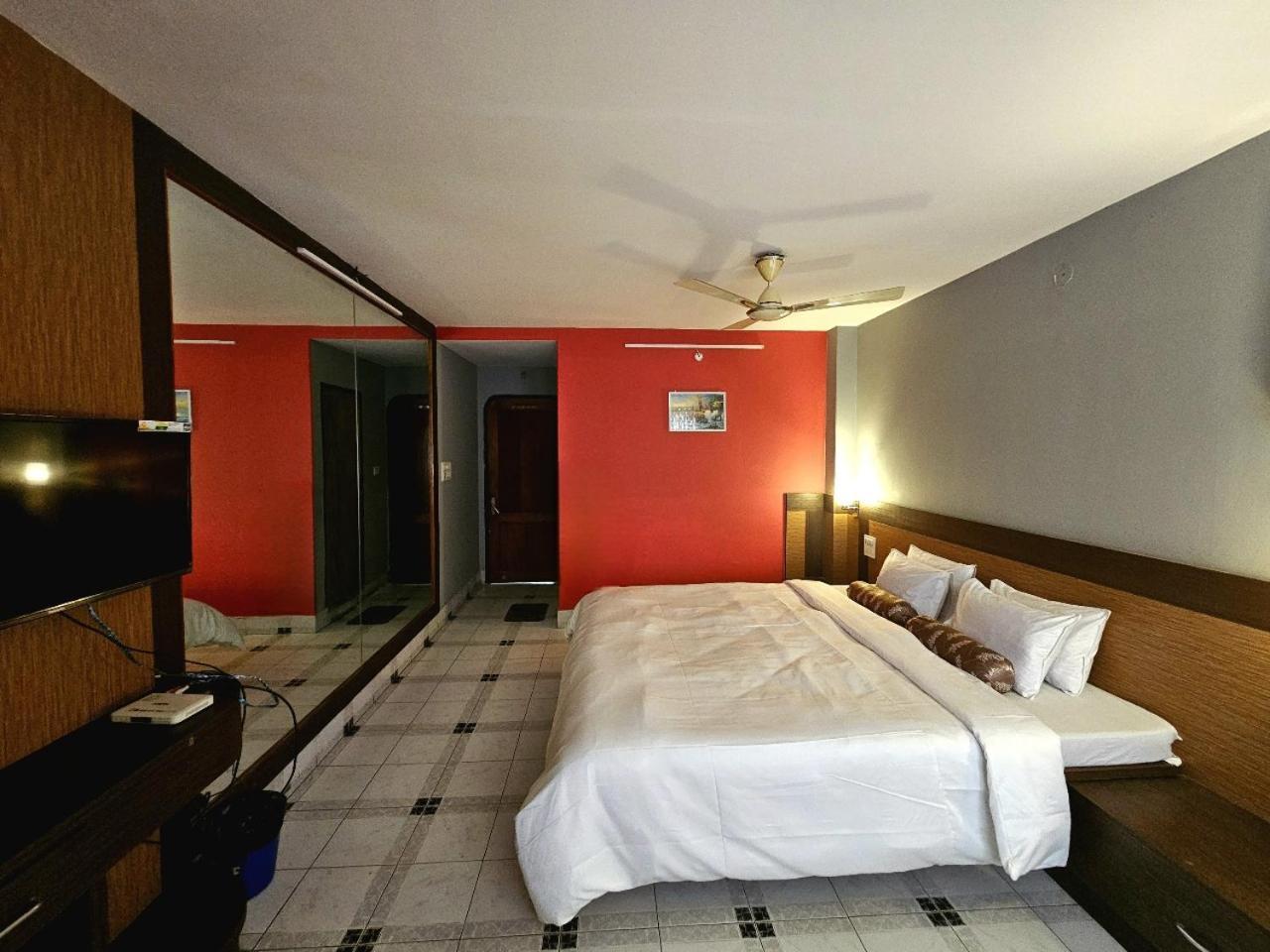 Hotel Vishal Siliguri Exterior photo